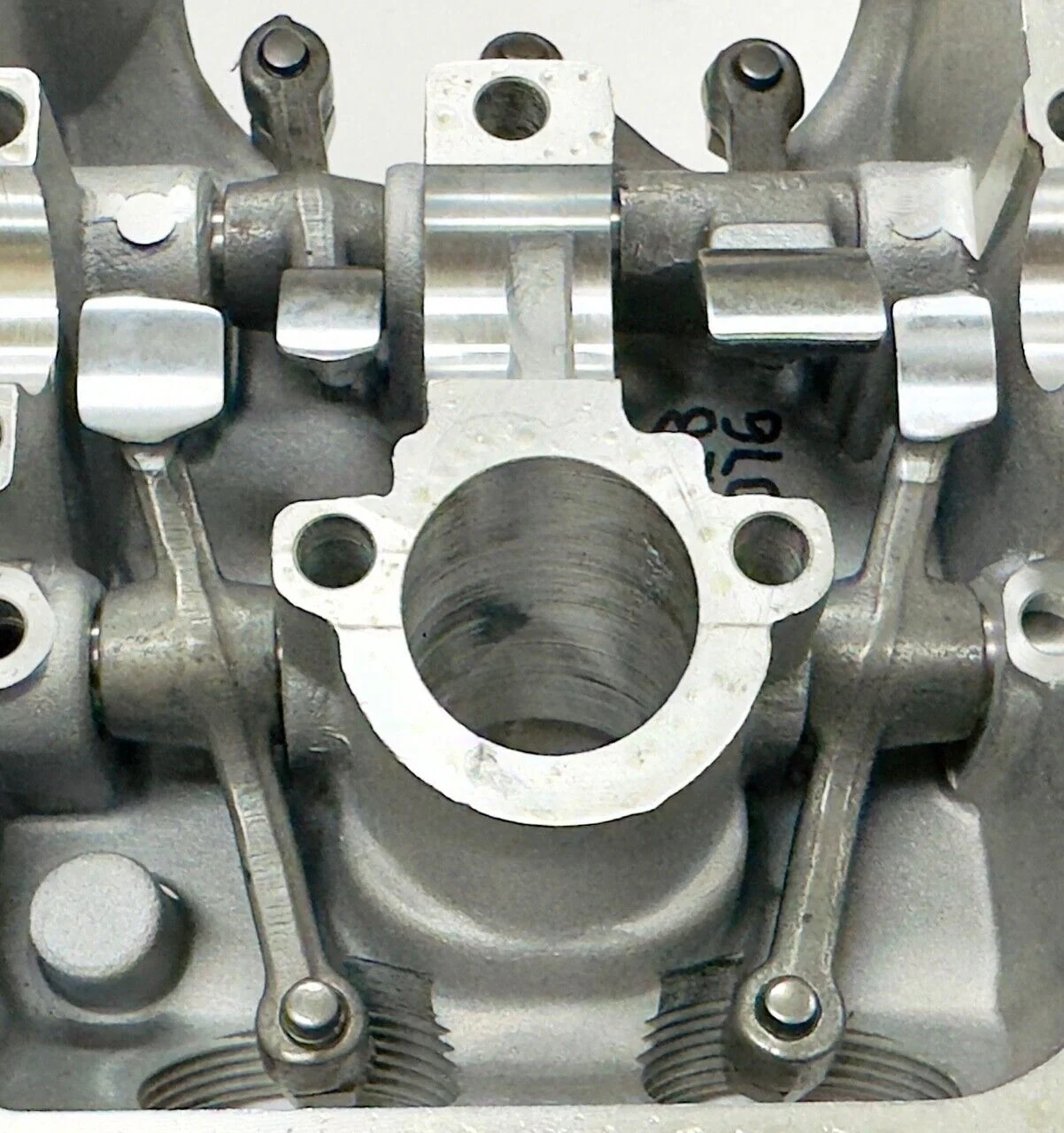 Rhino Grizzly 660 Valve Cover Completely Assembled Rocker Arms Shafts BRAND NEW - Image 3